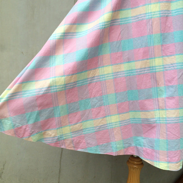 Swing Pink | Vintage 1980s Plaid checkered Circle skirt in Pinks & Yellows & Blues