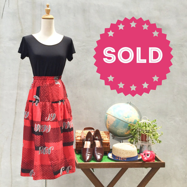 Smile Sally | Vintage 1980s Paisley & Honeycomb geometry red and black A-line Skirt
