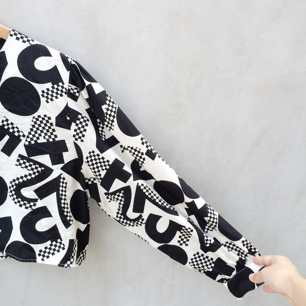 Long Division | Vintage 1980s long-sleeved Monochrome black and white Crop Top with Geometric Math Print