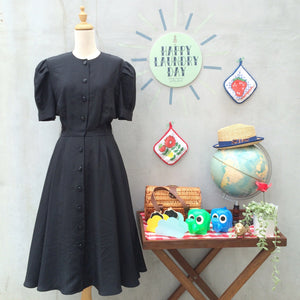 Black in Style | Vintage 1980s elegant semi-formal Dinner chic button-down Tanner Swing skirt Dress