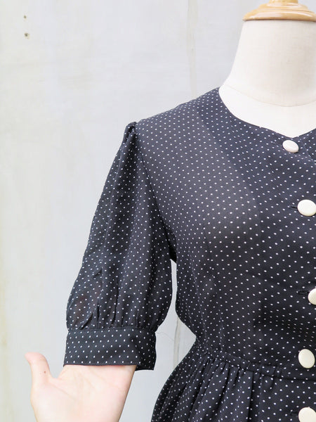 Black or white | Vintage 1980s does 1940s black dress with white polka dots