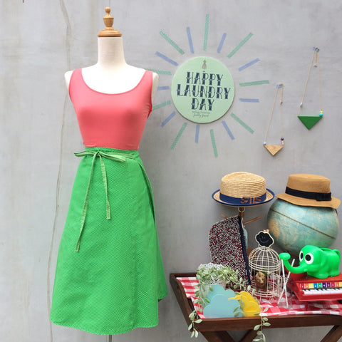 Must Have! | Whale you? | Vintage 1960s 1970s Whales appliqué Green Reversible Wrap Skirt