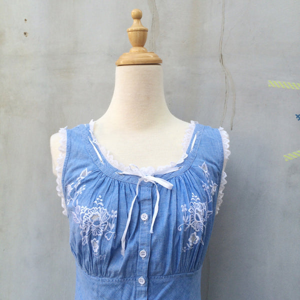 Blue bonnet | Vintage 1960s 1970s Hippie Little Prairie Country Western embroidered Dress