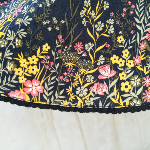 Garden Shennanigans | Vintage c.1950s floral garden theme party Scallop crochet hem Midi Skirt | Rare Vintage Fabric!