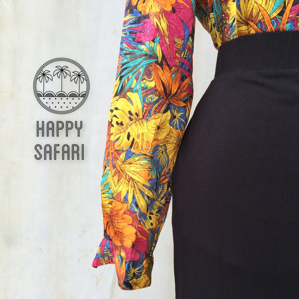 SALE | Happy Safari | Bright Vintage 1960s retro kitsch Birds of Paradise-print Tropical peter-pan collar Secretary Blouse