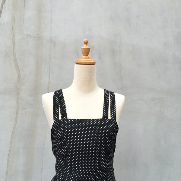 Dorothy | Vintage 1980s 1990s grunge punk rock jumper dress with criss-cross double straps |