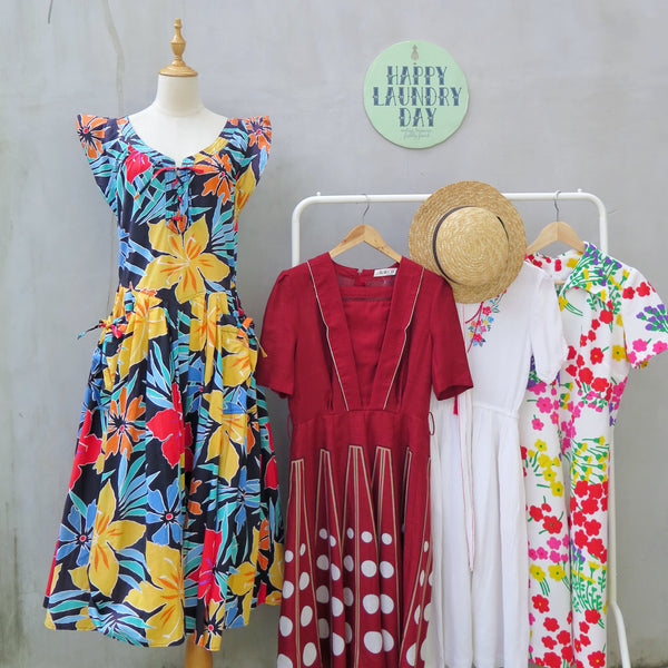 Francesca | Vintage 1980s bright and bold tropical safari floral print cotton dress