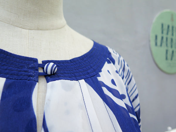 Demoiselle | Vintage 1960s 1970s Blue abstract brushstroke print short dress