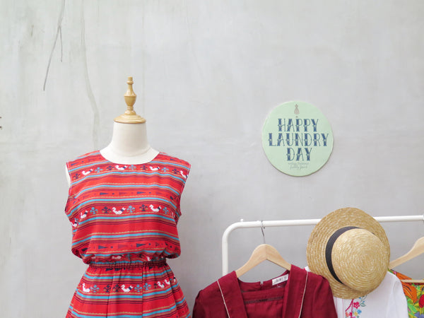 Must Have! | Candace | Vintage 1950s 1960s chick and hen Red ethnic print Sleeveless Day Dress