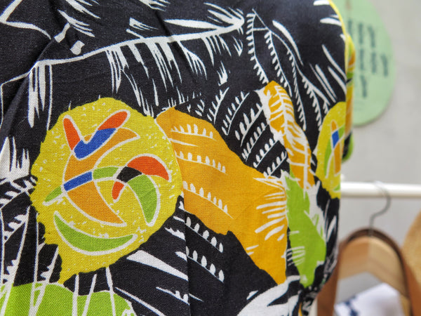 Pia | Vintage 1970s fun tropical Caribbean colourful print sleeveless dress