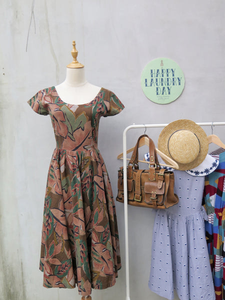 Wild Things | Vintage 1950s 1960s scoop neck Leaf and Floral print Fit-and-flare Dress
