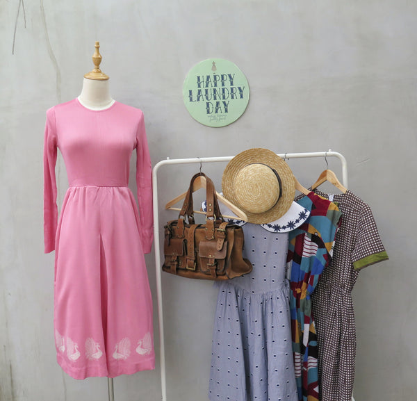 Carla | Vintage 1960s bubblegum pink Ribbed stretchy fabric Retro dress